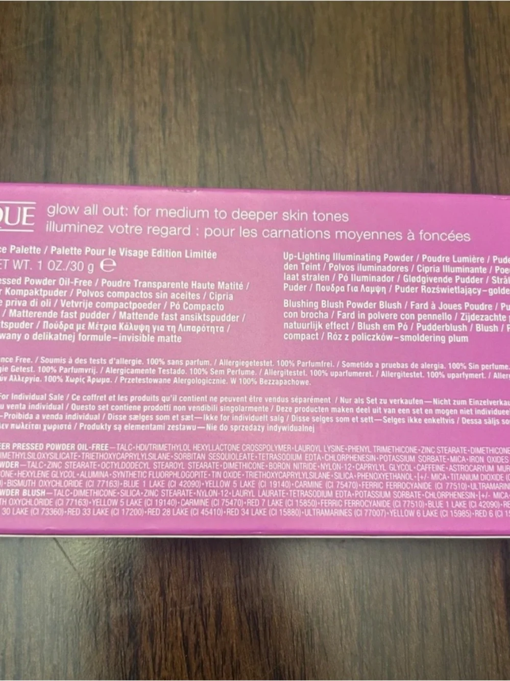 NEW Clinique “Glow all out” face pallet (medium to deeper skin tones)
